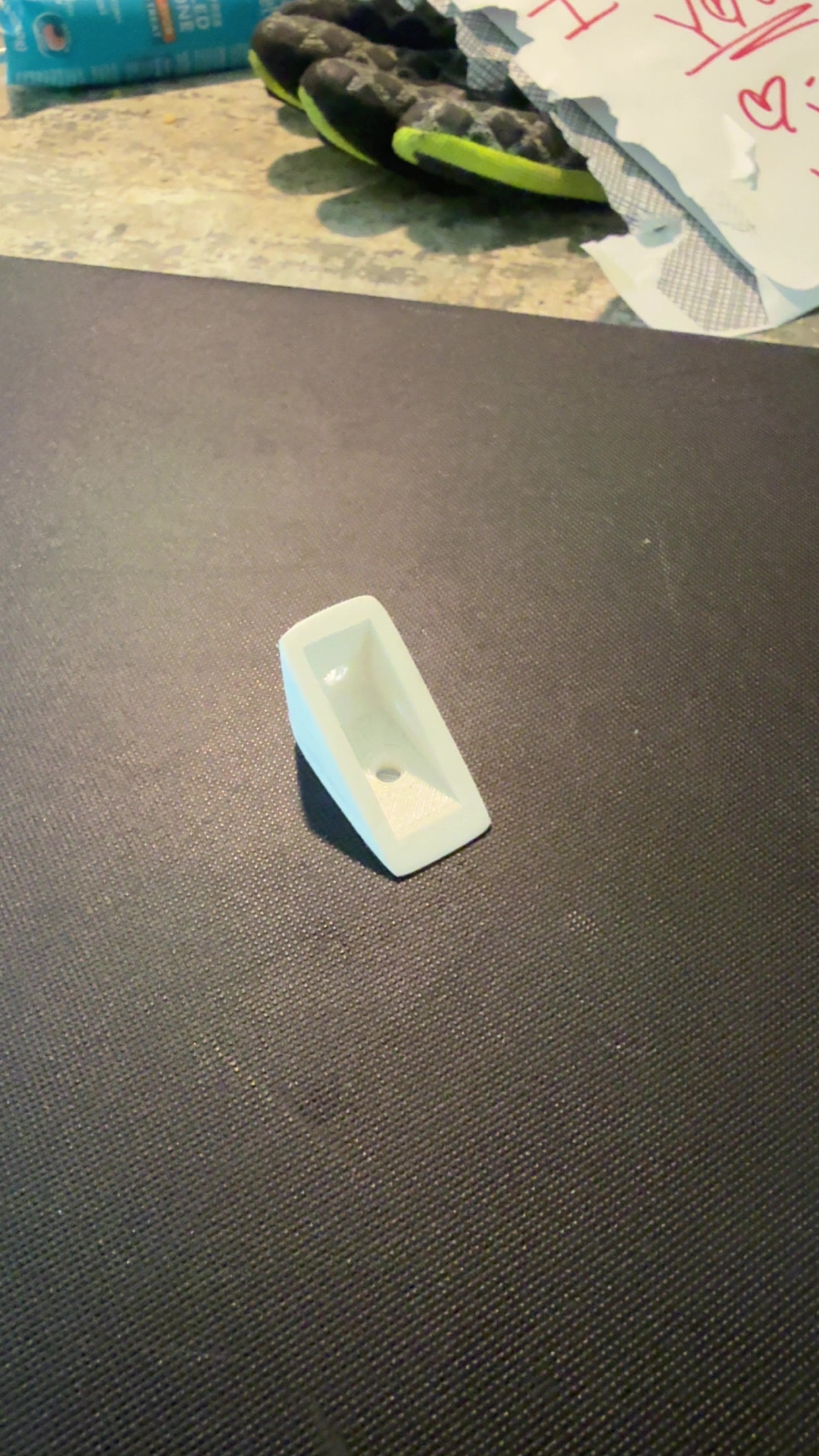 Universal L bracket